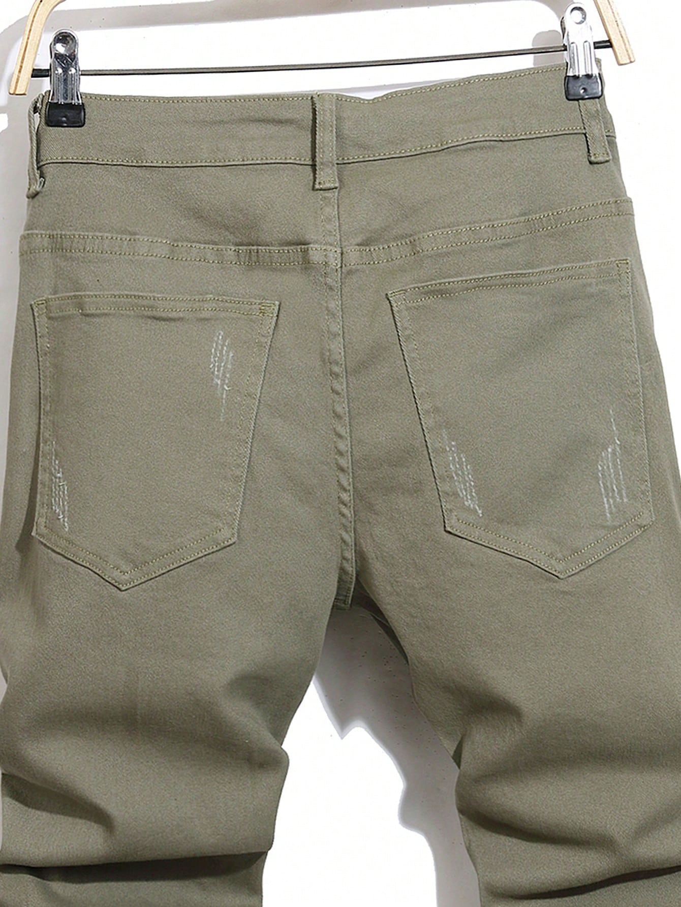 Men’s Distressed Jeans with Details – Dallas Jeans