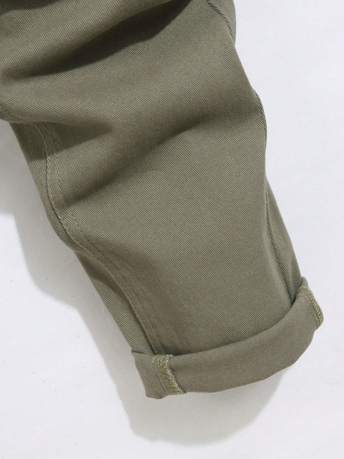 Men’s Distressed Jeans with Details – Dallas Jeans