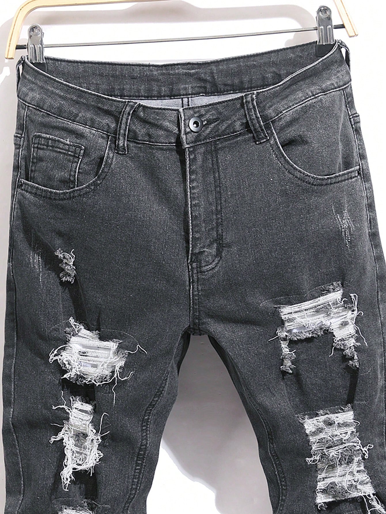 Men’s Distressed Jeans with Details – Dallas Jeans