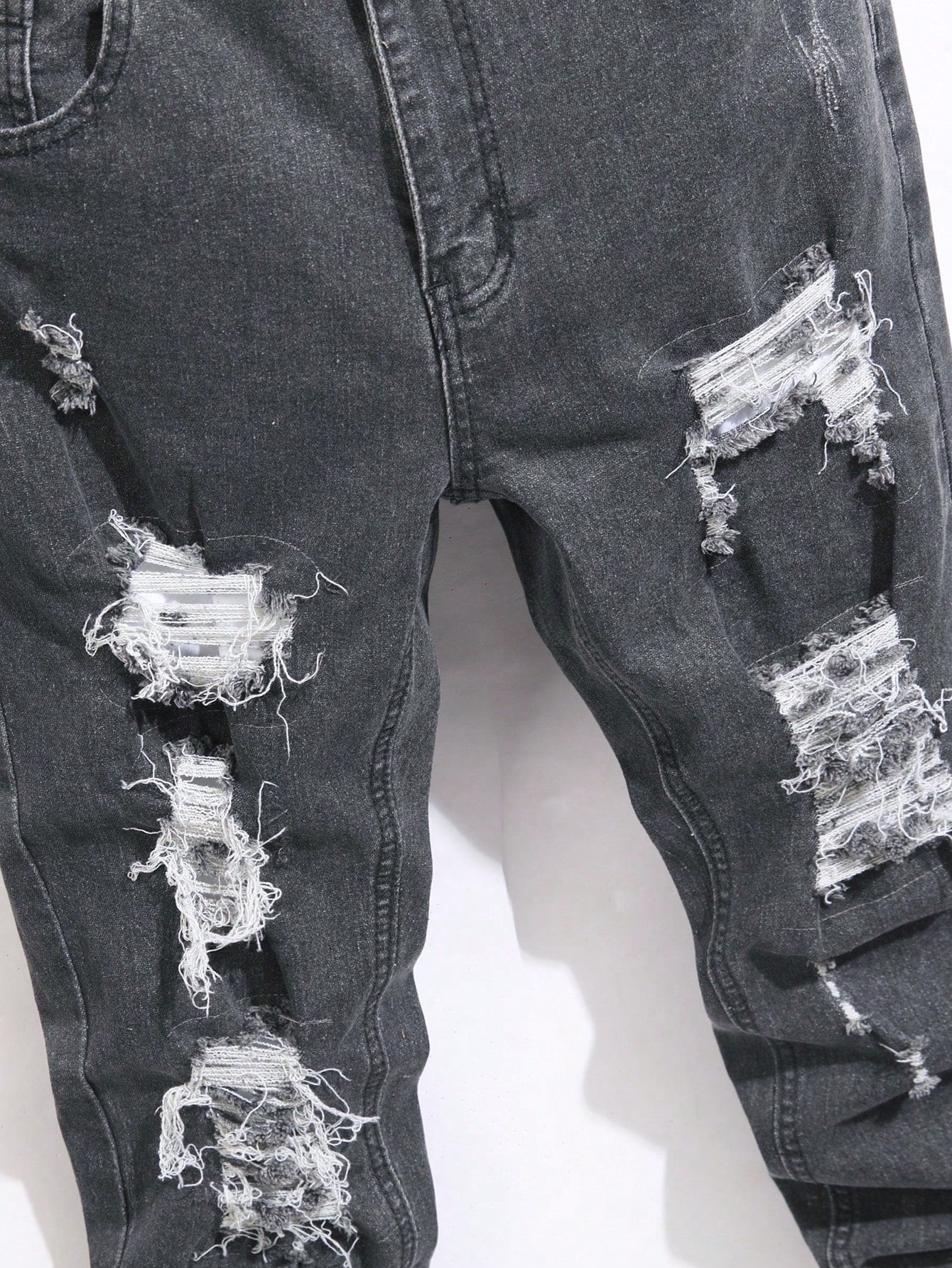 Men’s Distressed Jeans with Details – Dallas Jeans